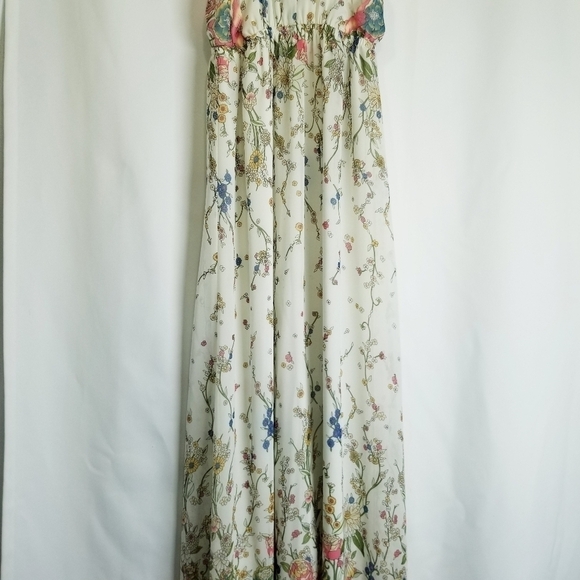 Gorgeous Mon Ami USA Long Floral Dress Medium halter like neck deep v neck maxi - Picture 4 of 16